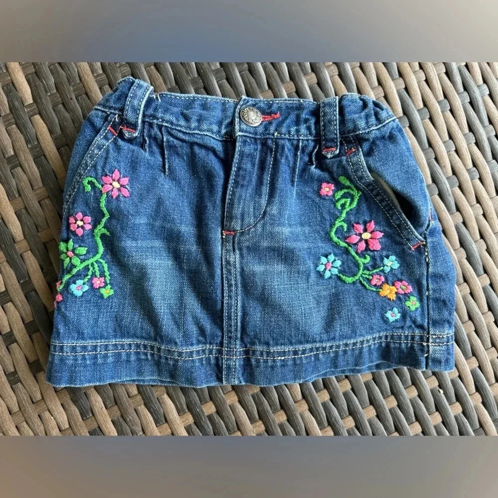 Gap Kids  Jean Skirt Size 5 Years​